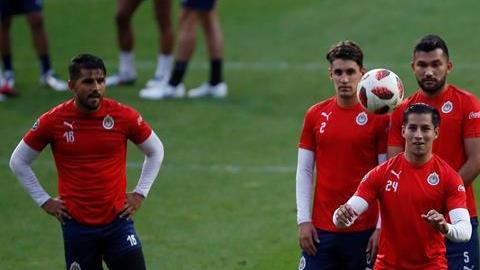 Las Chivas ya se preparan en los Emiratos Árabes para su debut en el Mundial de Clubes