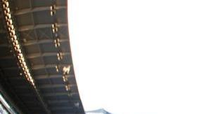 Imagen del estadio Santiago Bernabeu tras la apertura de puertas para la final de la Copa Libertadores entre River Plate y Boca Juniors.