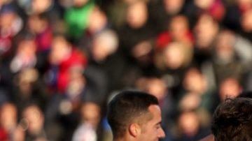 El delantero galés del Real Madrid Gareth Bale celebra un gol contra el Huesca.