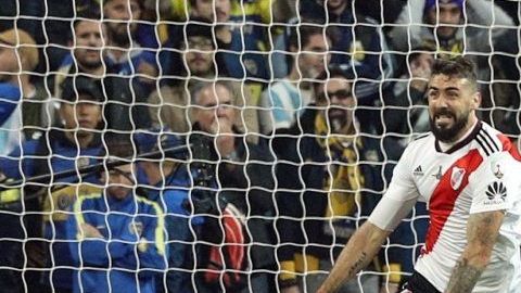 El jugador de River Lucas Pratto celebra el gol del empate contra Boca en la final de la Copa Libertadores.