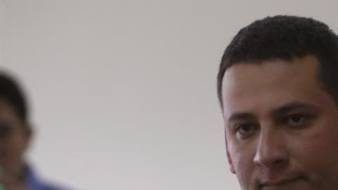 Antonio Sarmiento Crespo policía colombiano, es uno de los detenidos,