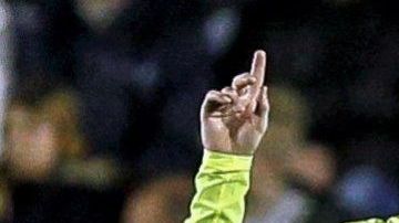 El delantero argentino del FC Barcelona Lionel Messi celebra uno de sus goles frente al Levante UD.