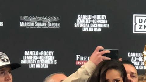 "Canelo" Álvarez y Rocky Fielding superaron la báscula en el Madison Square Garden de NY