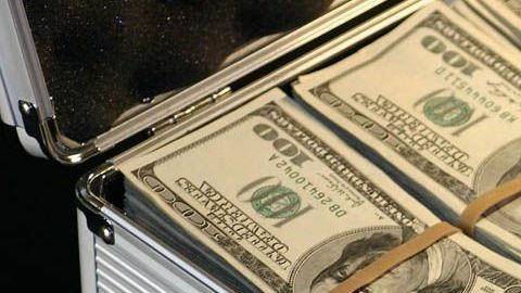 Puedes ahorrar muchos dólares declarando impuestos como empresa