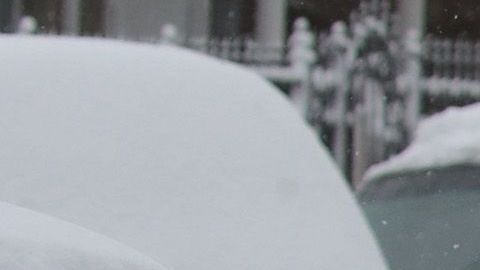 Early Winter Snowstorm Hammers Chicago Area