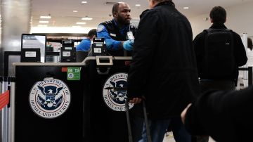 La TSA ha aumentado la vigilancia en vuelos en EEUU.