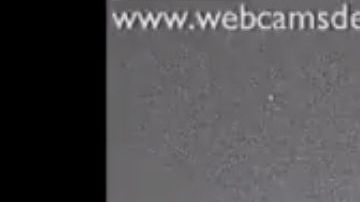 La erupción alcanzó 1.8 km (1.1 milla) de altura sobre el cráter del volcán.