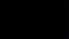 Jennifer López deslumbra en rosado.