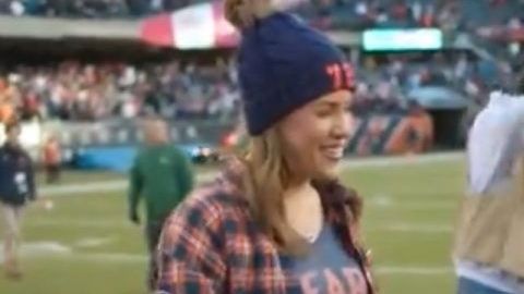 La propuesta de un jugador de los Chicago Bears que le dio la vuelta al mundo.