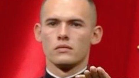 Geovanni Lizárraga, cadete del Colegio Militar que está conquistando las redes sociales.