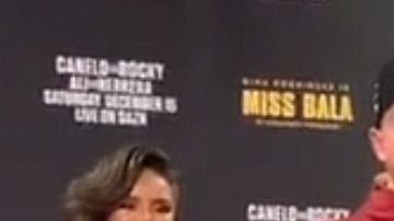 Canelo Álvarez en la rueda de prensa posterior a la pelea con Fielding.