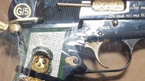 Pistola al estilo Chavo del 8.