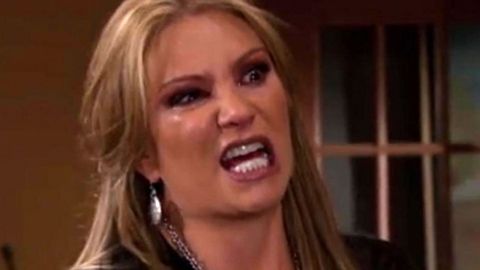 Daniela Castro en una escena de "Lo que la vida me robó"