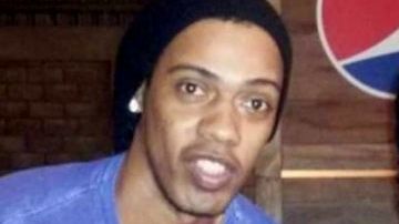 Ronaldinho utilizó a su doble para evitar hablar con los reporteros