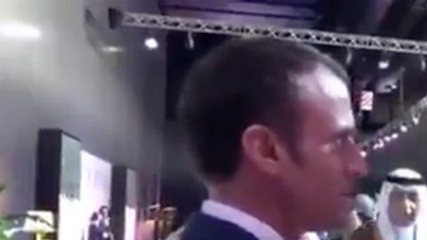 Macron y el príncipe.