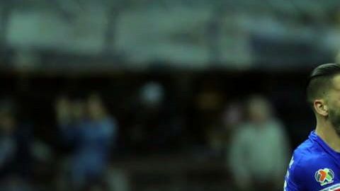 Cruz Azul derrotó por la mínima diferencia a Rayados de Monterrey