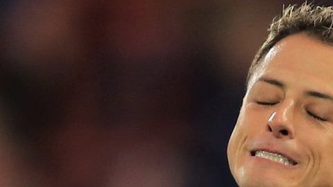 El mexicano Javier Hernández se quedó sin gol en la victoria del West Ham United sobre el Cardiff City.