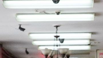 ICE continúa operaciones en busca de trabajadores indocumentados