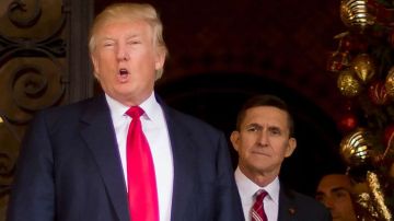 Trump y Flynn en Mar-a-Lago en diciembre de 2016.