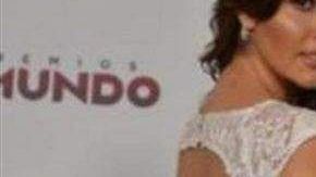 La actriz mexicana Marlene Favela durante su llegada a los Premios Tu Mundo en Miami, Florida.