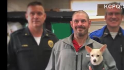 El hombre obtuvo una buena recompensa por su honestidad.