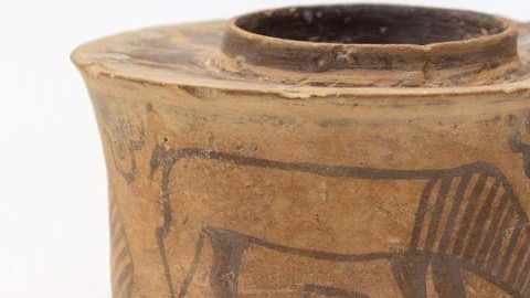 Nunca se imaginó que su porta cepillos era una pieza histórica.