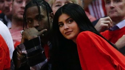 Kylie y Travis comenzaron su relación amorosa en abril del 2017.