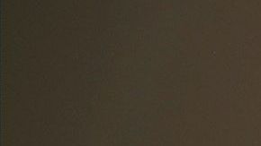 InSight Mars parece celebrar el éxito con una simple elevación del brazo.