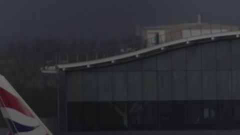 Durante las fiestas decembrinas algunas empresas contratan empleados temporales.