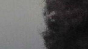 La mujer escondió en su zona íntima varios relojes finos.