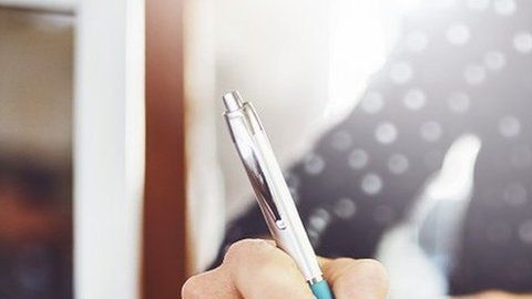 ¿Qué mejor manera de fijar y priorizar nuestras metas que haciendo una lista?