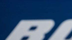 Donald Trump visitó la planta de Boeing en North Charleston.