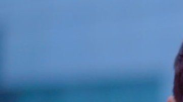 El resultado de esta crema "eléctrica" puede observarse bajo la luz ultravioleta.