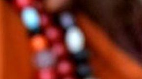 Los Aghori usan cráneos humanos para sus rituales.