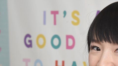 Marie Kondo, de 34 años, se ha convertido en un fenómeno social.