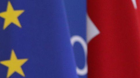 105198057_gettyimages-1072085666