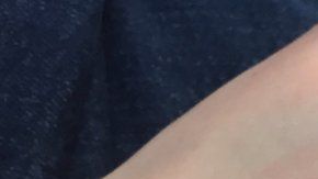 Alice ha sufrido moretones e hinchazones tras golpear cosas.