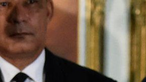 105328343_gettyimages-1087921276