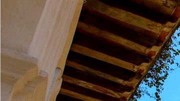 En la ciudad se conservan construcciones coloniales.