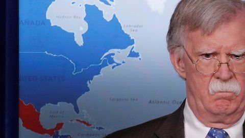 Las anotaciones de John Bolton generaron preocupación.