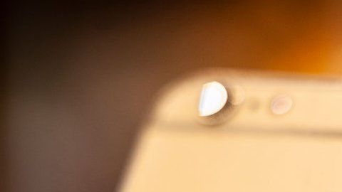 105399133_gettyimages-1040640460