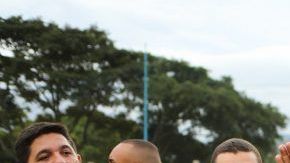 Nicolás Maduro y el exfutbolista argentino Diego Armando Maradona durante un acto oficial en Caracas (Venezuela).