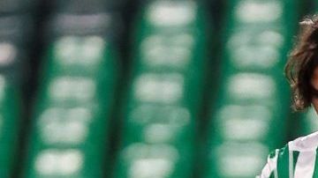 El jugador mexicano Diego Laínez debutó con triunfo en el Real Betis,de España.