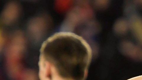 El delantero francés del Sevilla, Ben Yedder, celebra el segundo gol ante el FC Barcelona.