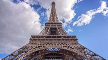 Vista de la Torre Eiffel de París.