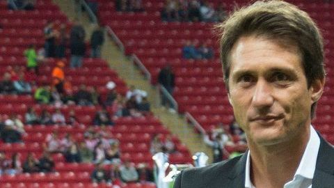 El argentino Guillermo Barros Schelotto saltó de Boca Juniors a su nueva encomienda en el LA Galaxy.