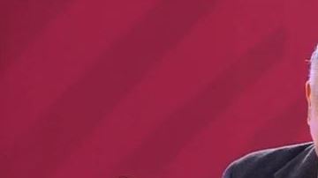 López Obrador mostró su lado "supersticioso".