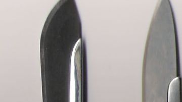 Imagen genérica de varios bisturís.