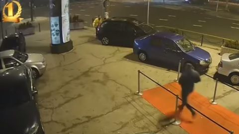 El exluchador de la UFC, Denis Stojnic, le hizo frente a un agresor que golpeaba a una mujer