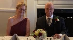 El amor de esta pareja siguió vivo al reunirse después de 57 años.